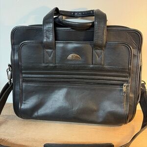 Samsonite Black Leather Expandable Briefcase Laptop 17 inch Business Travel